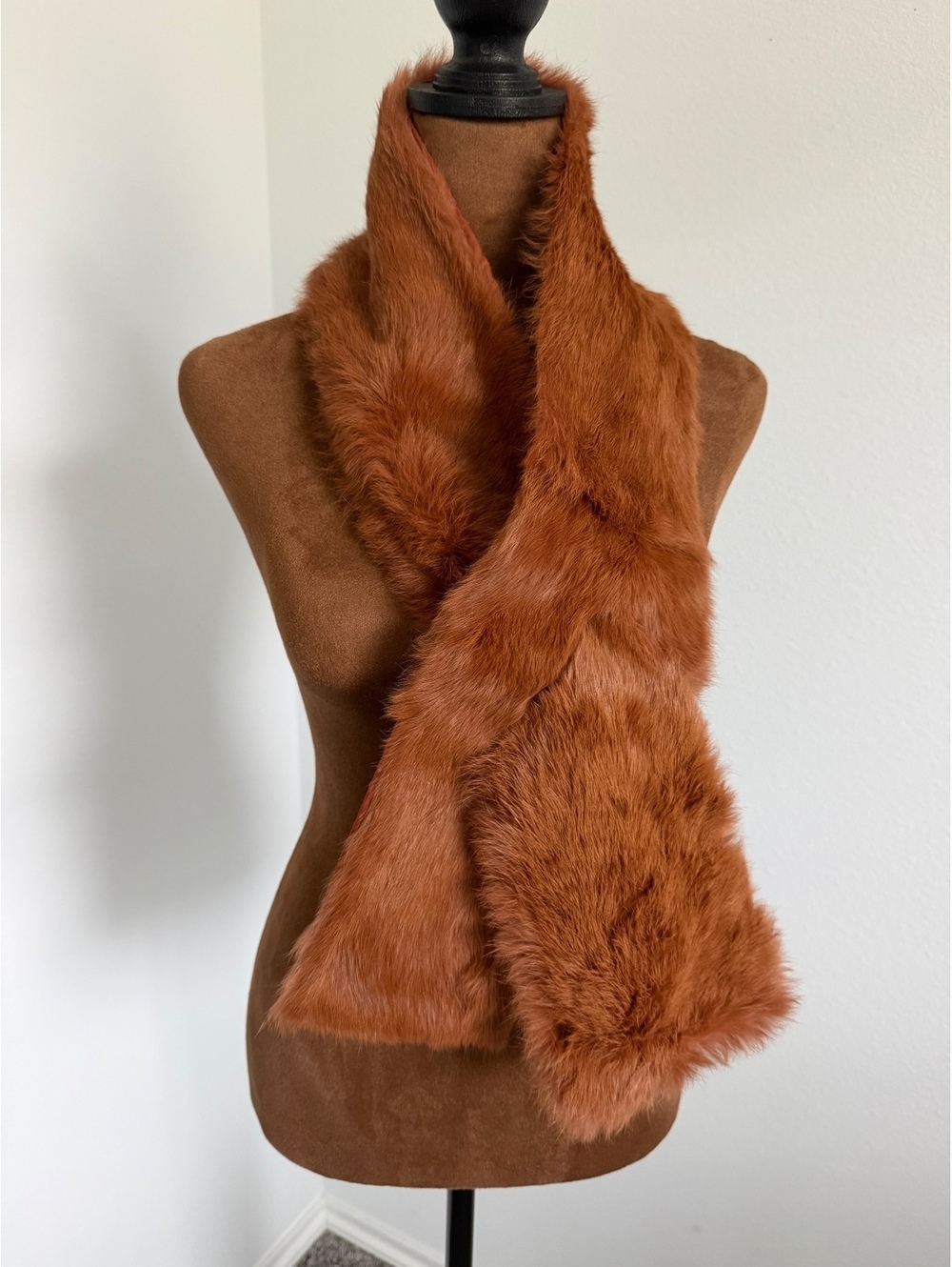 Stefania Carrera 100% Leather/Fur Brown Pull-Through Made in Italy Women's Scarf
